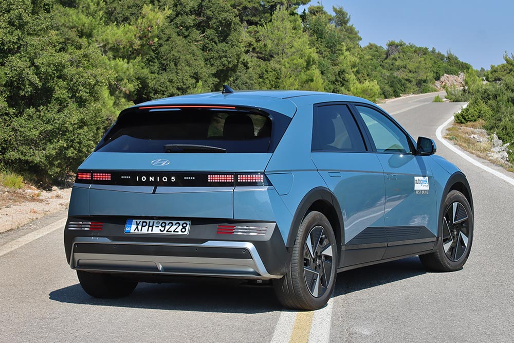 https://autogreeknews.gr/wp-content/uploads/2025/09/Hyundai-Ioniq-5-FL-230-PS-26.jpg
