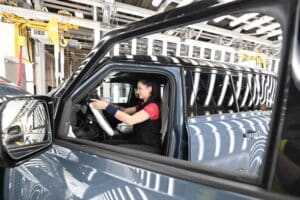 JLR-Nitra-plant-Slovakia-00006-2048×1366