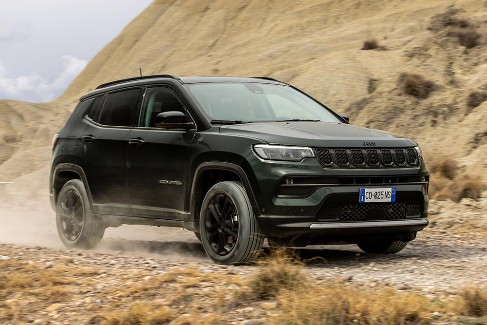 https://autogreeknews.gr/wp-content/uploads/2025/09/Jeep-Compass-North-Star.jpg