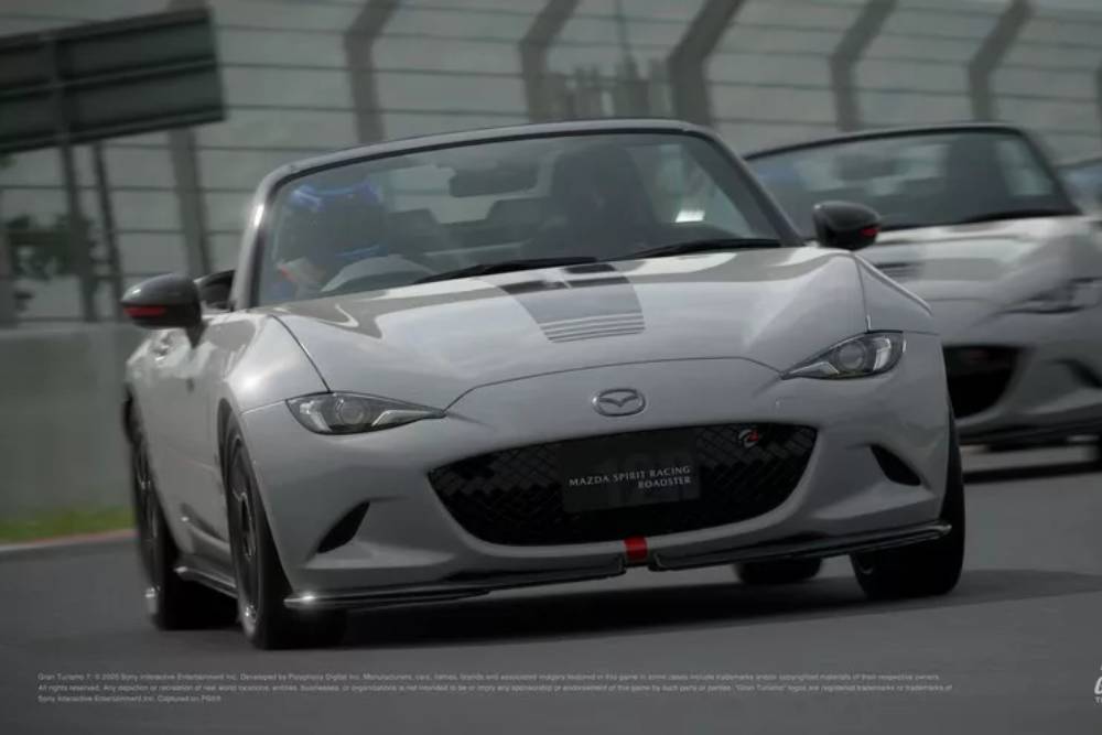Νέο Mazda MX-5 12R 200PS για πίστα και... Gran Turismo