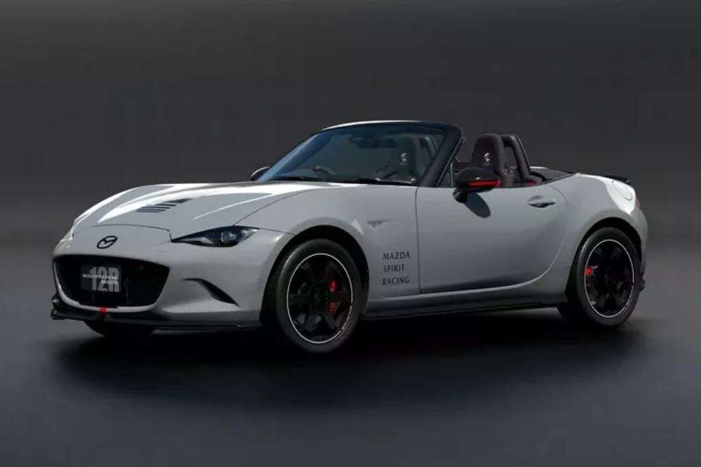 https://autogreeknews.gr/wp-content/uploads/2025/09/Mazda-Spirit-Racing-MX-5-12R-Gran-Turismo-7-95.jpg