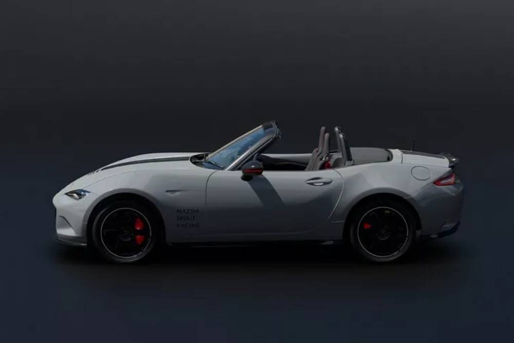 https://autogreeknews.gr/wp-content/uploads/2025/09/Mazda-Spirit-Racing-MX-5-12R-Gran-Turismo-7-99.jpg