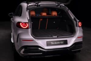 Mercedes-Benz-GLC-2025-(12)