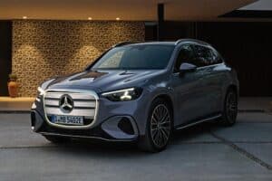 Mercedes-Benz-GLC-2025-(17)
