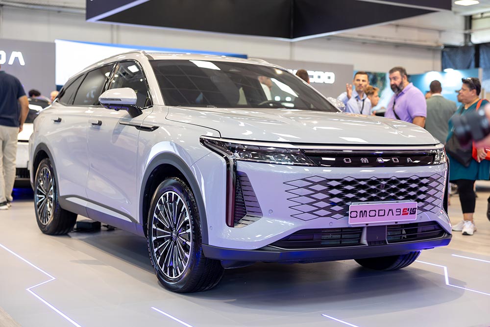 https://autogreeknews.gr/wp-content/uploads/2025/09/Omoda-9-11.jpg
