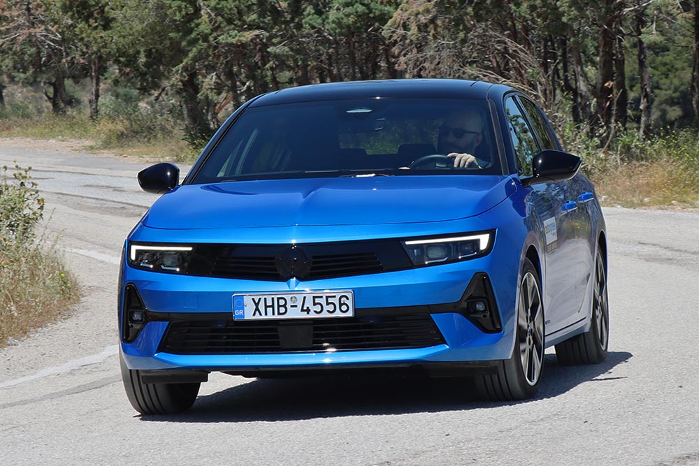 https://autogreeknews.gr/wp-content/uploads/2025/09/Opel-Astra-electric-11.jpg