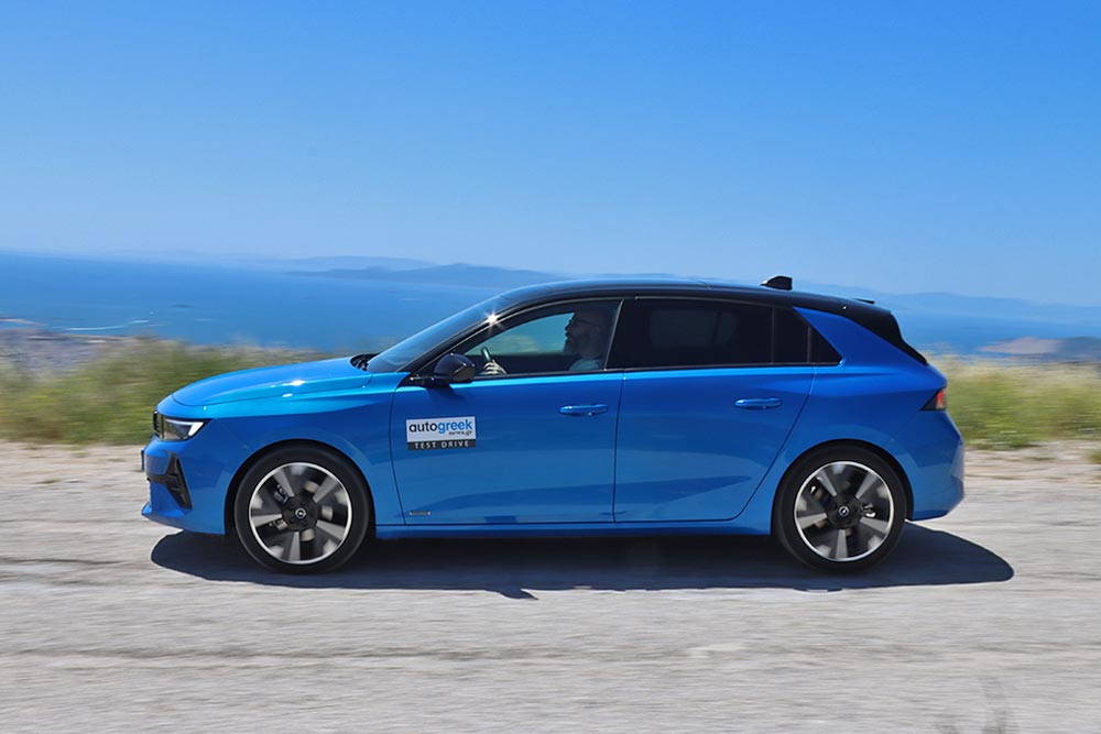 https://autogreeknews.gr/wp-content/uploads/2025/09/Opel-Astra-electric-37.jpg