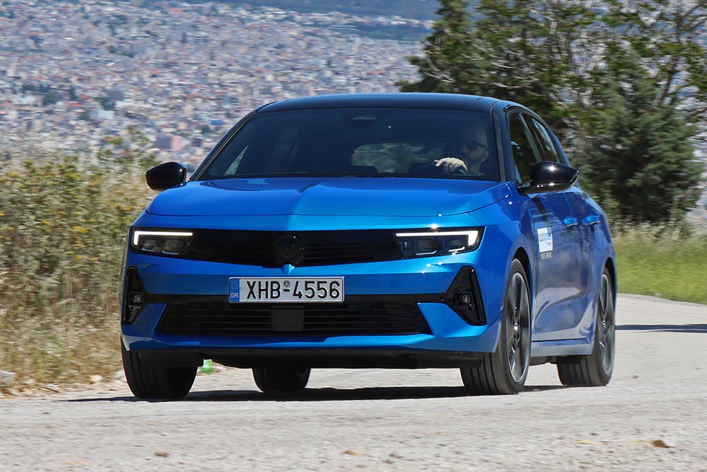 https://autogreeknews.gr/wp-content/uploads/2025/09/Opel-Astra-electric-8.jpg