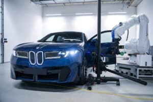 Με AI η παραγωγή στο νέο υπερσύγχρονο εργοστάσιο της BMW