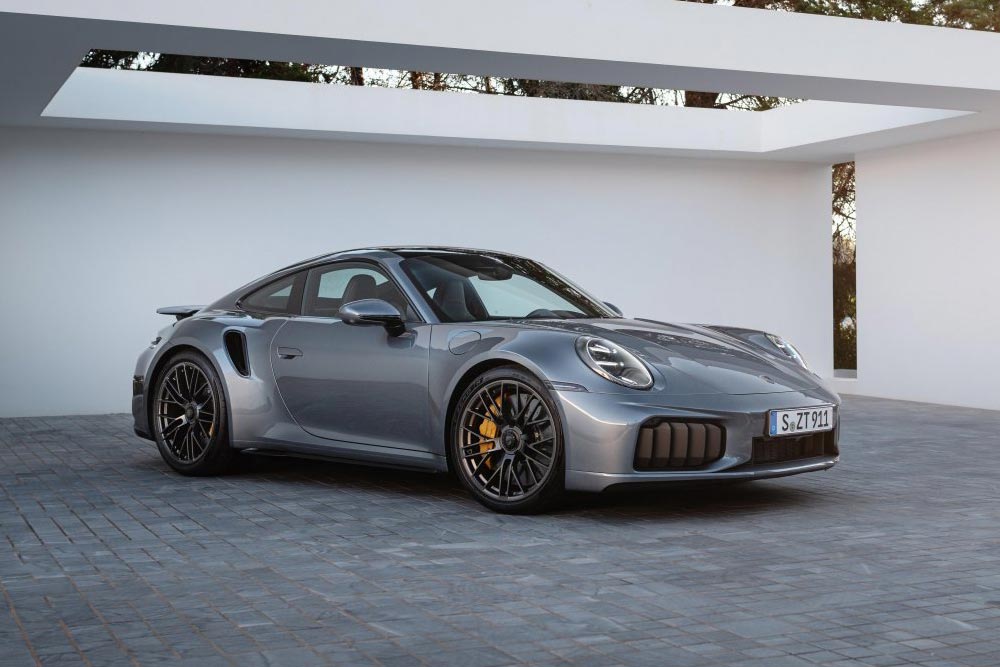 https://autogreeknews.gr/wp-content/uploads/2025/09/Porsche-911-Turbo-S-17.jpg