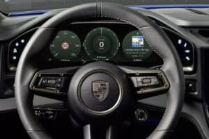 Porsche-Cayenne-Electric-Interior-2-copy2-2048×115