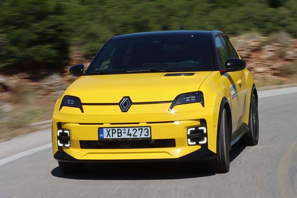 https://autogreeknews.gr/wp-content/uploads/2025/09/Renault-5-E-Tech-150-PS-2.jpg