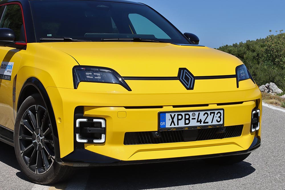 https://autogreeknews.gr/wp-content/uploads/2025/09/Renault-5-E-Tech-150-PS-8.jpg