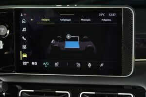 Renault 5 E-Tech interior (3)