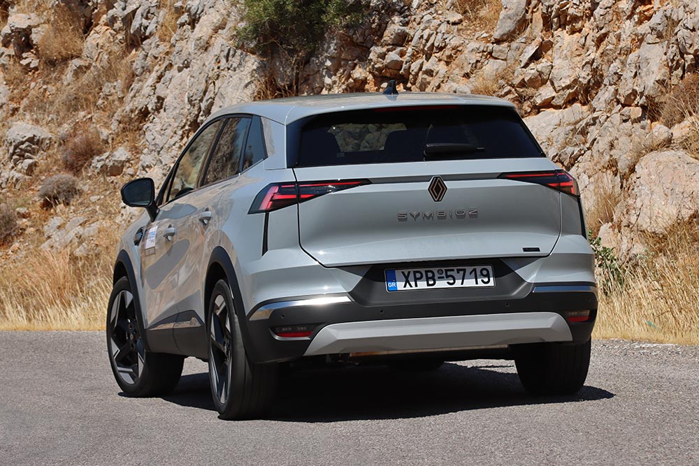 https://autogreeknews.gr/wp-content/uploads/2025/09/Renault-Symbioz-E-Tech-145-31.jpg