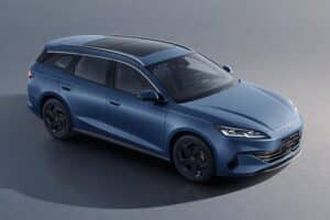 SEAL-6-DM-i-Touring-(1)