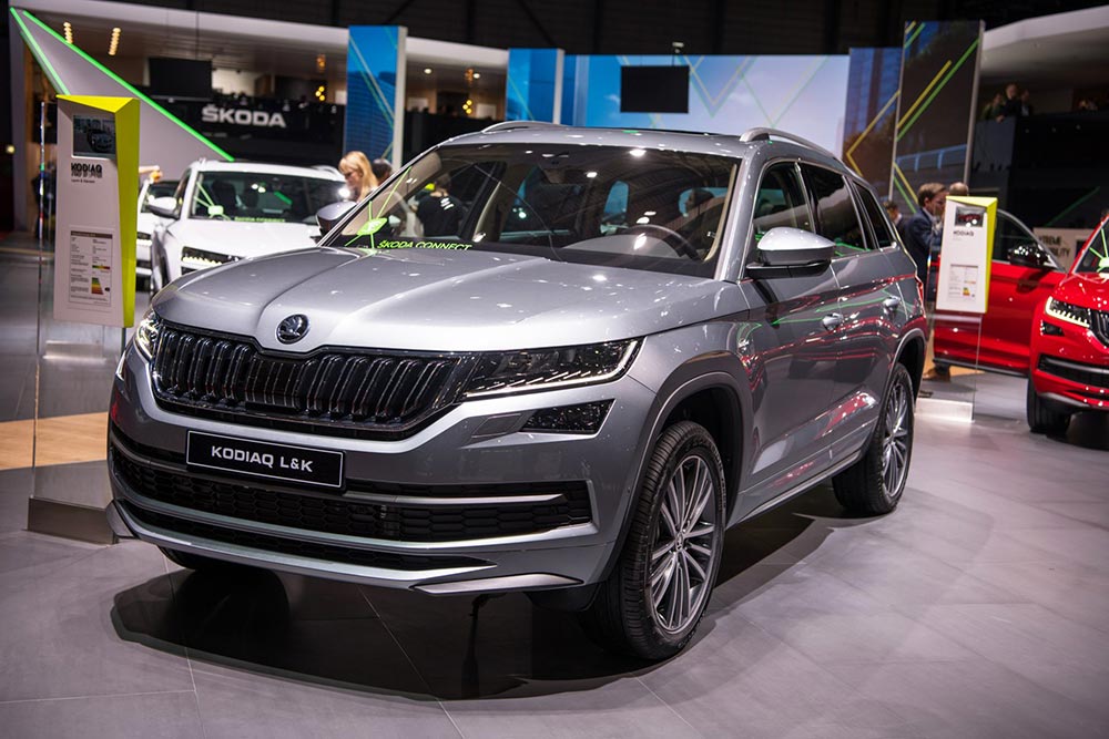 https://autogreeknews.gr/wp-content/uploads/2025/09/Skoda-LAURIN-KLEMENT-10.jpg