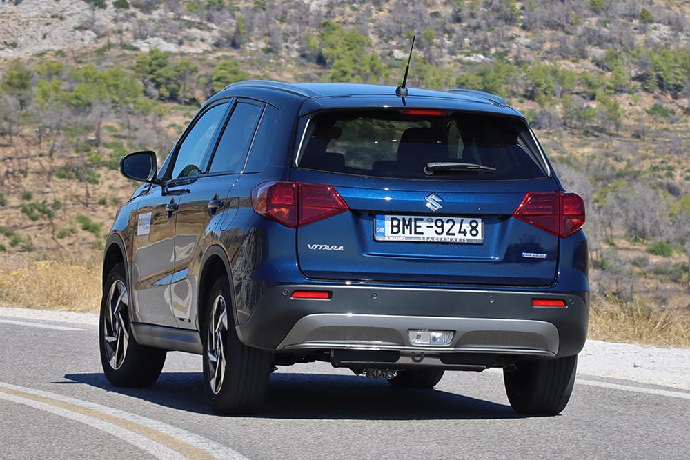 https://autogreeknews.gr/wp-content/uploads/2025/09/Suzuki-Vitara-1.4-Boosterjet-110-hp-4WD-14.jpg