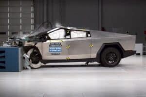 H «Αχίλλειος πτέρνα» στην ασφάλεια του Tesla Cybertruck