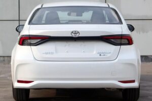 Toyota-Corolla-Sedan-fl-1