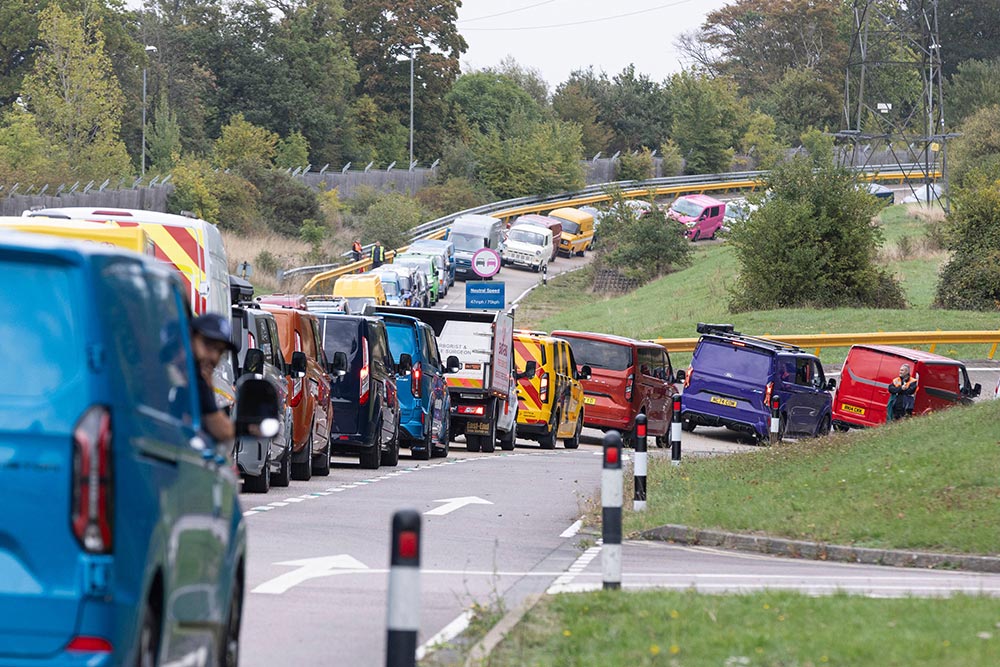 Το απίστευτο ρεκόρ Guinness του Ford Transit