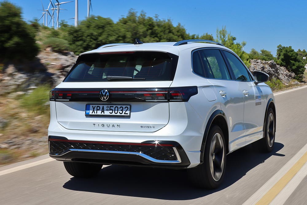 https://autogreeknews.gr/wp-content/uploads/2025/09/VW-Tiguan-1.5-eHybrid-204PS-DSG-R-Line-2.jpg