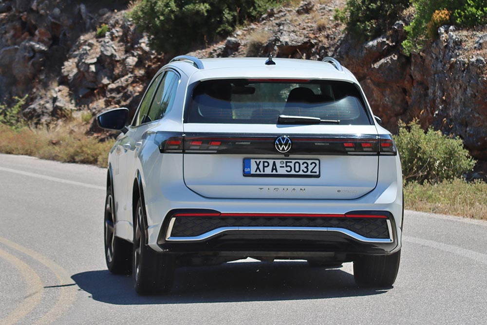 https://autogreeknews.gr/wp-content/uploads/2025/09/VW-Tiguan-1.5-eHybrid-204PS-DSG-R-Line-4.jpg