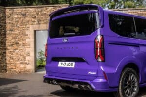 ford-e-tourneo-custom-ms-rt-gets-a-racy-face-not-a (5)