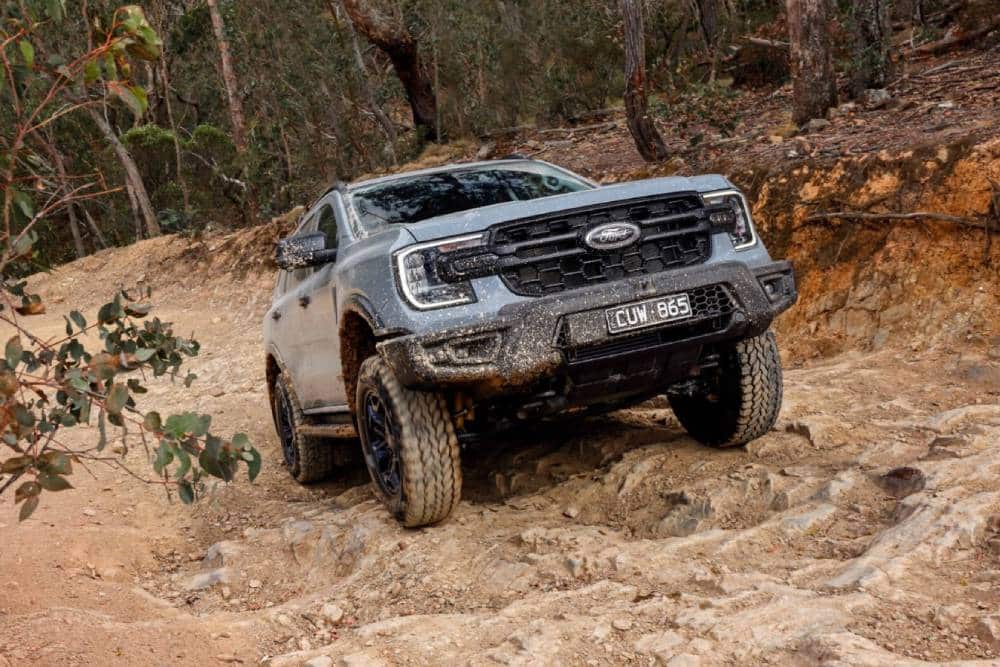 https://autogreeknews.gr/wp-content/uploads/2025/09/ford-everest-tremor-03.jpg
