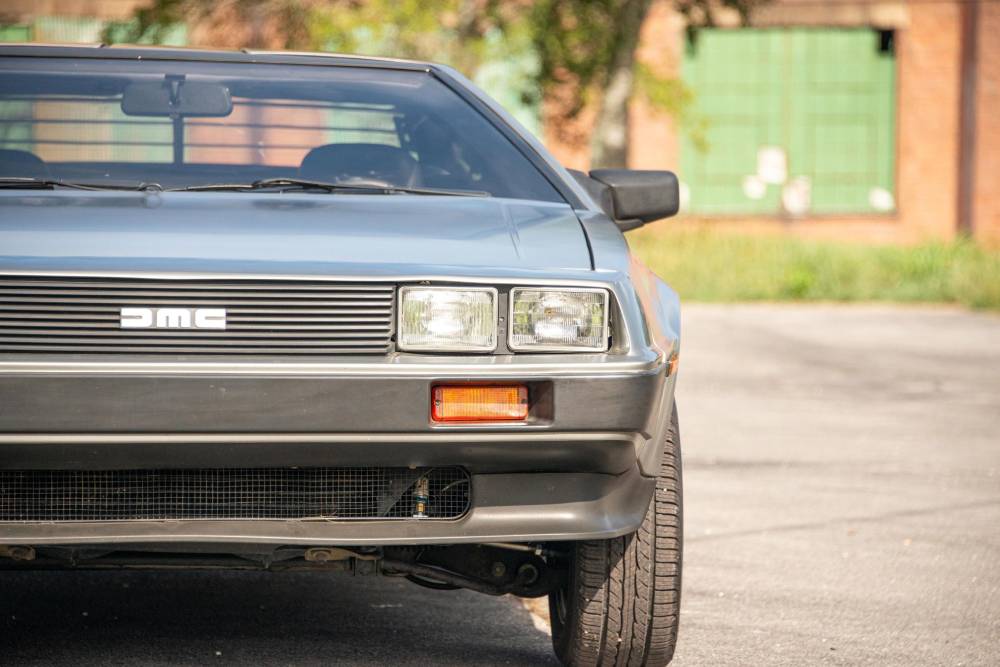 https://autogreeknews.gr/wp-content/uploads/2025/09/he-bought-a-delorean-drove-600-miles-is-now-sellin-10.jpg
