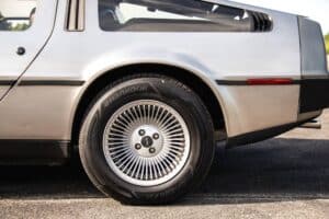 he-bought-a-delorean-drove-600-miles-is-now-sellin (11)