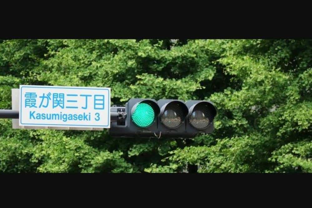 https://autogreeknews.gr/wp-content/uploads/2025/09/japan-green-light-08.jpg