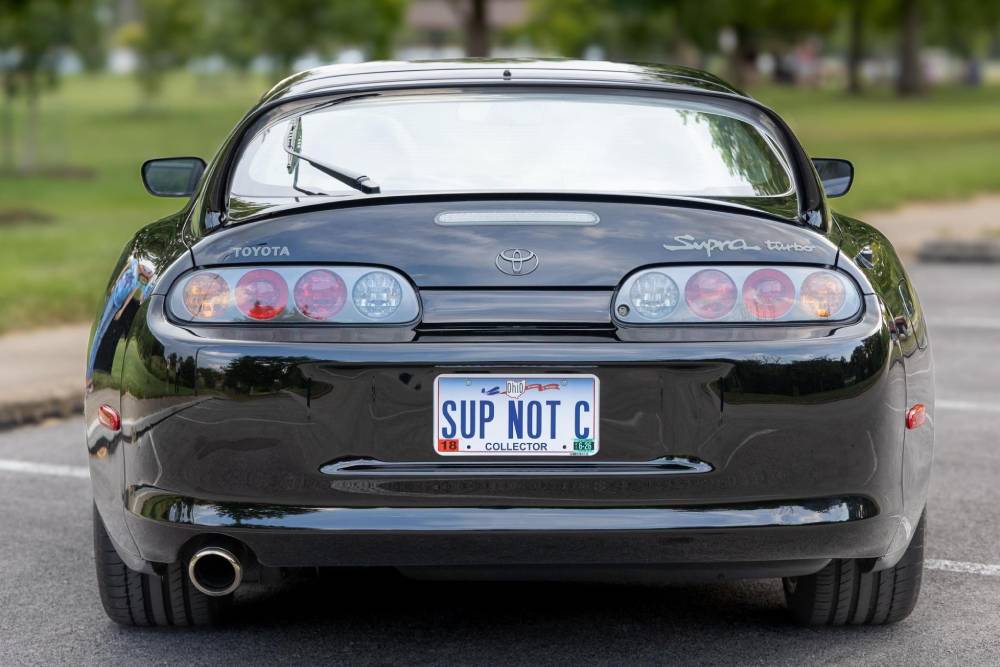 https://autogreeknews.gr/wp-content/uploads/2025/09/man-moves-sells-his-1997-toyota-supra-for-an-unbel-4.jpg