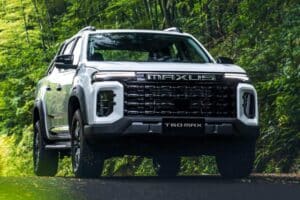 Νέο pickup diesel 215 hp Maxus στον όμιλο Σαρακάκη