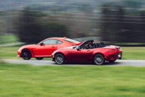 mazda mx-5 vs toyota gr86 03