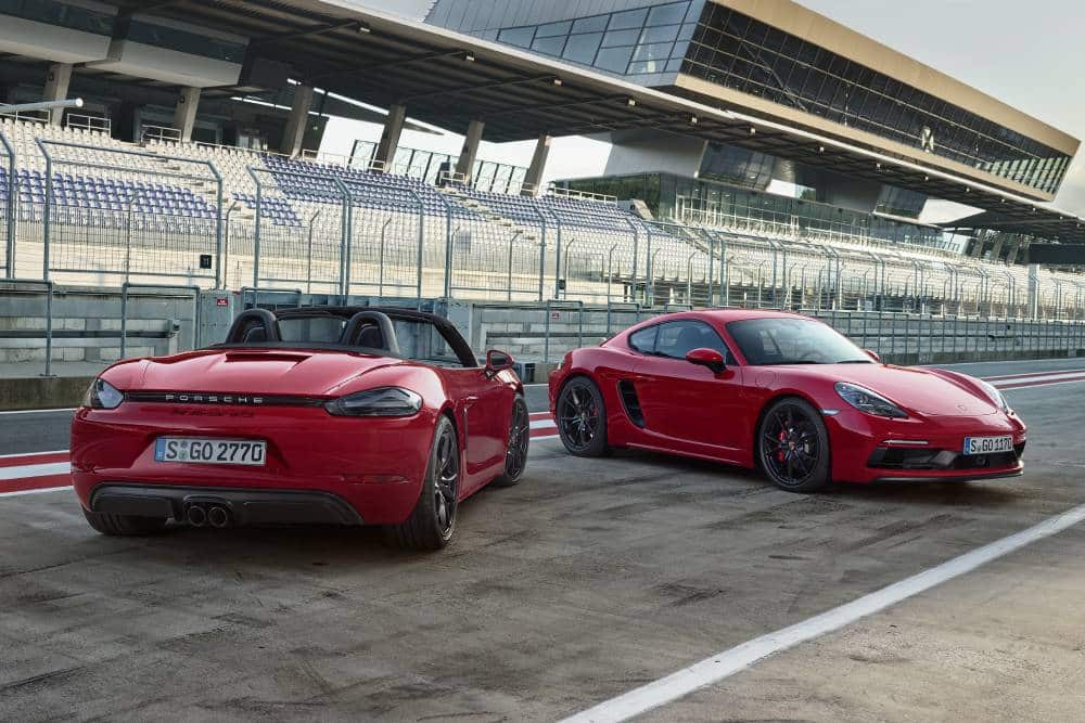 https://autogreeknews.gr/wp-content/uploads/2025/09/porsche_718_cayman_gts_3.jpg