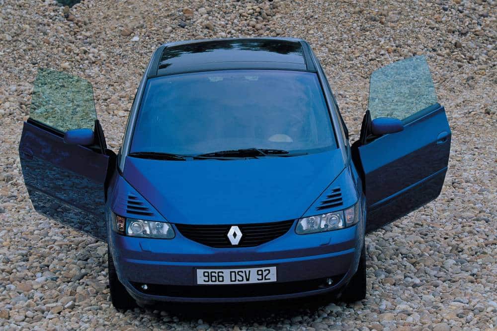 https://autogreeknews.gr/wp-content/uploads/2025/09/renault_avantime_37.jpg