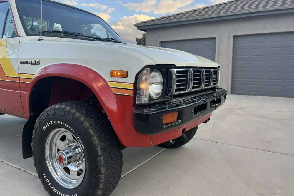 https://autogreeknews.gr/wp-content/uploads/2025/10/1981-Toyota-Pickup-4x4-14_result22.jpg