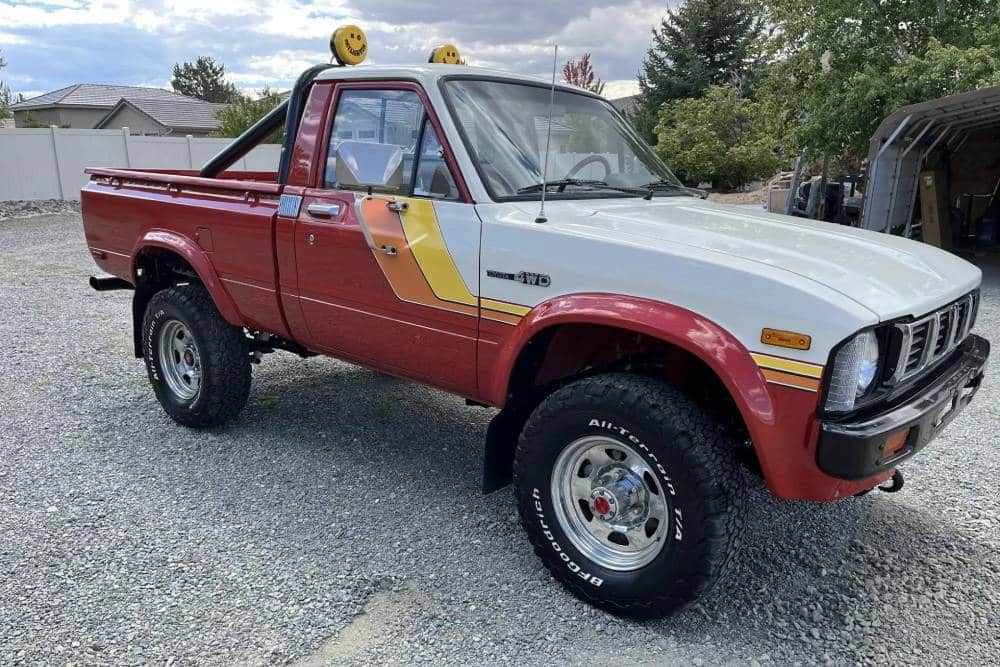 https://autogreeknews.gr/wp-content/uploads/2025/10/1981-Toyota-Pickup-4x4-8_result22.jpg