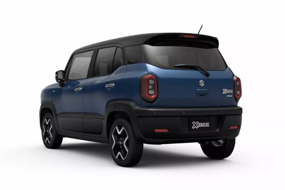 https://autogreeknews.gr/wp-content/uploads/2025/10/2025-Suzuki-XBee-12a-2048x1412-1.jpg
