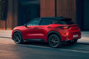 2025-lexus-lbx-vibrant-edition-gallery-02-1920×108