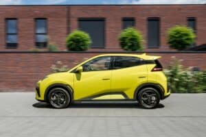 2025_BYD_DOLPHIN-SURF_ACTION_013