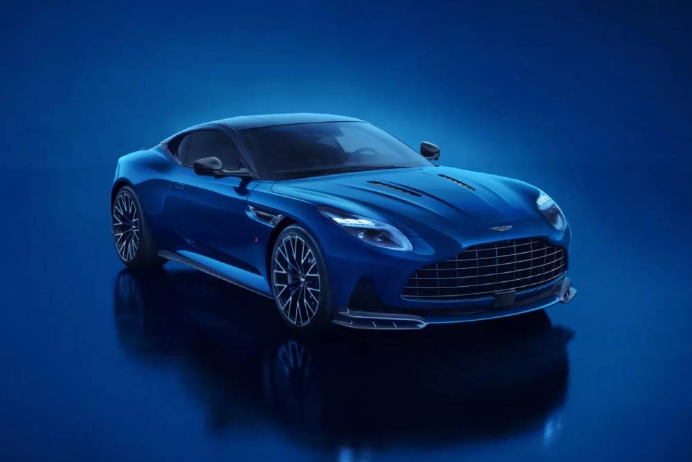 Νέα πανίσχυρη και κοφτερή Aston Martin DB12 S 700 ίππων