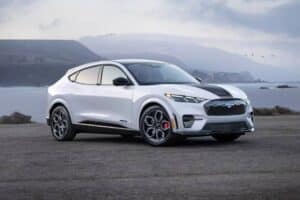 2026-Ford-Mustang-Mach-E-GT-California-Special-101 (10)