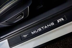 2026-mustang-ecoboost-with-the-rtr-package (19)