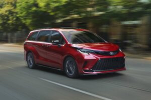 2026_Toyota-Sienna_XSE_0001 (1)