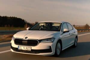 537e4ea0-f0c5-4b3e-96f5-7771a04c6f61-2_a34cfd24