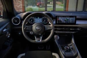 Alfa-Romeo-Tonale-2025-(9)