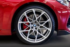 BMW-325iS-Homage-1009-1-2048×1366