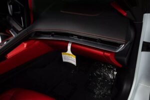 C8-Corvette-ZR1-int-00011-2048×1366